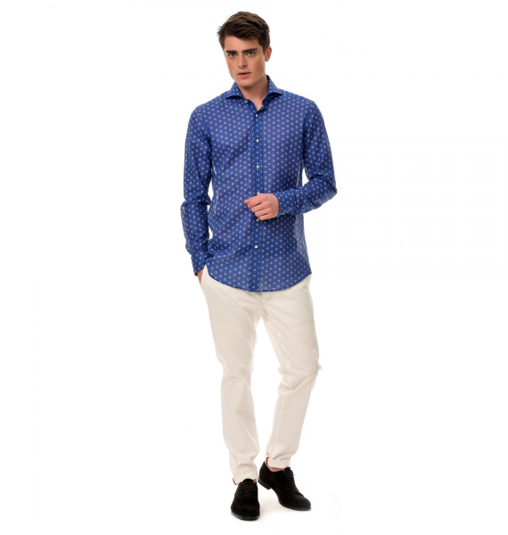 Синяя рубашка Colletto Bianco Slim fit с принтом белые цветы из ткани Tessitura Monti 007418 SF 
